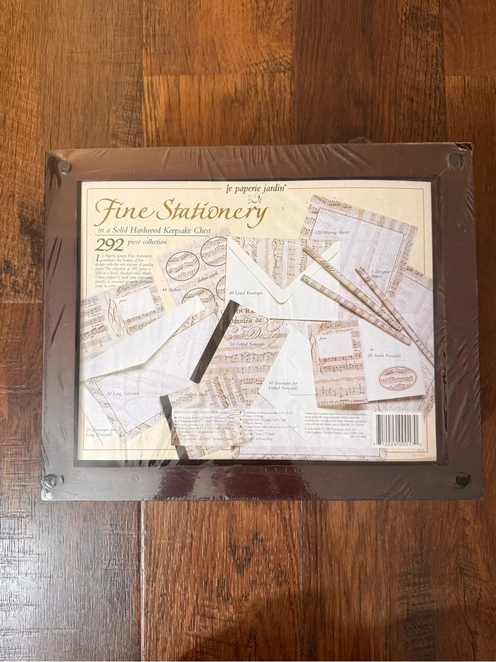 Fine Stationery set in solid hardwood keepsake chest, NWT